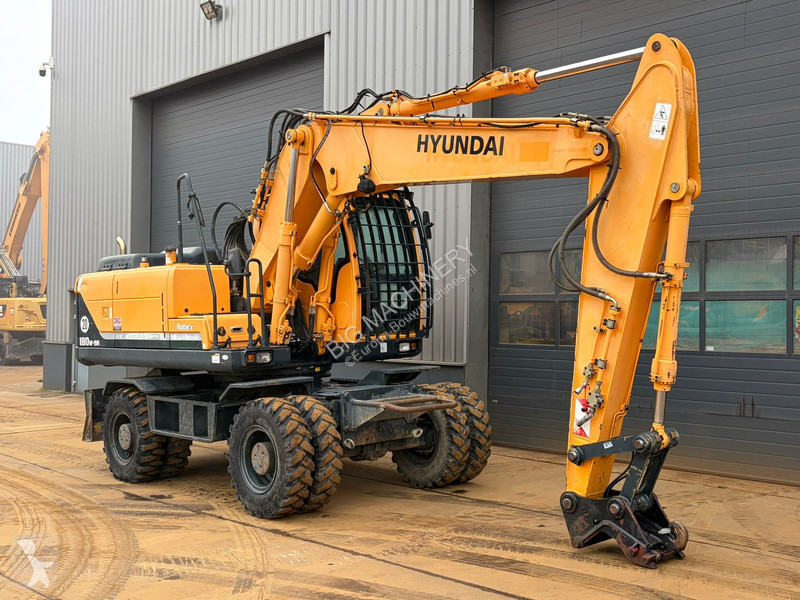 Rýpadlo Hyundai Robex 180W-9A