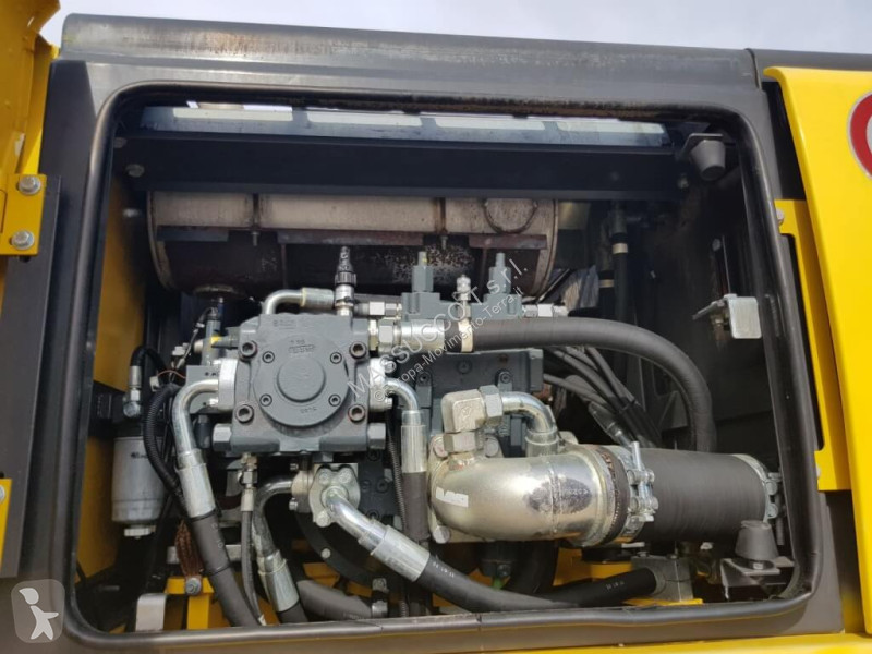Escavatore New Holland WE210