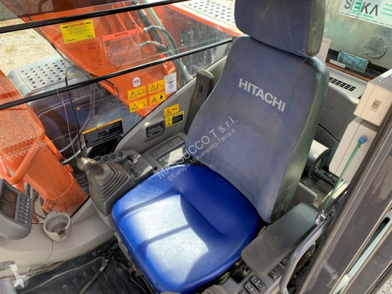 Rýpadlo Hitachi