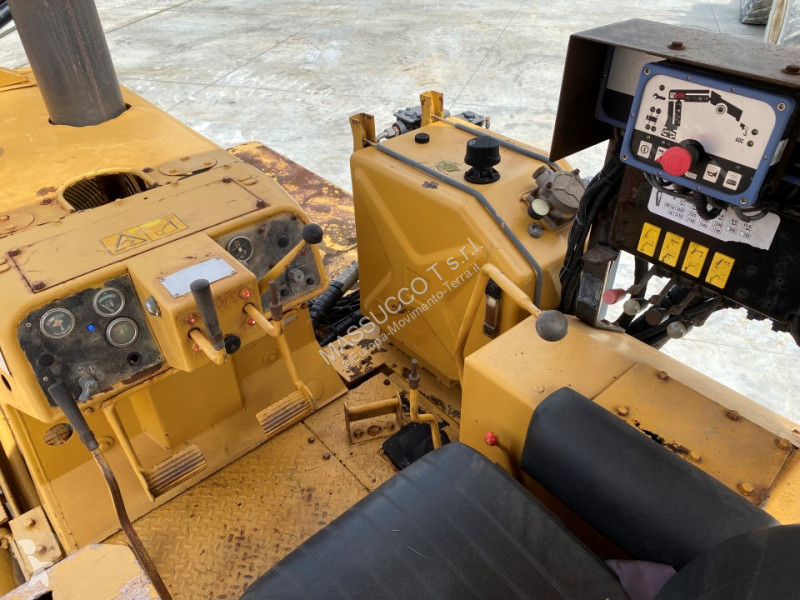 Escavatore Caterpillar D6D