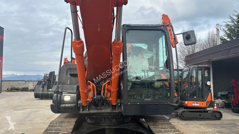 Rýpadlo Hitachi 5B
