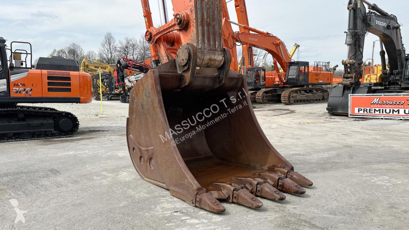 Rýpadlo Hitachi