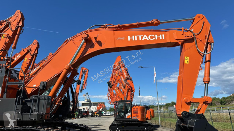 Escavatore Hitachi ZX690LCH-7