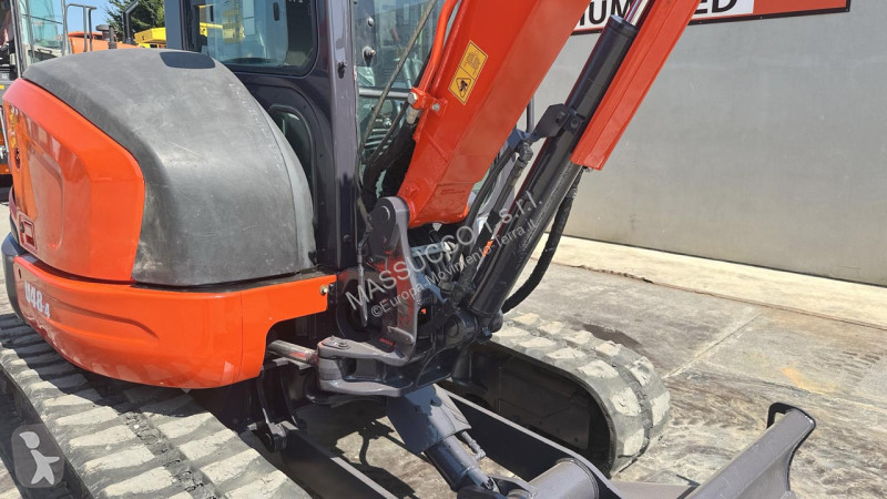 جرافة Kubota U48-4