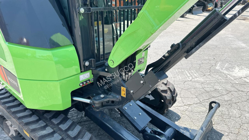 Rýpadlo LiuGong 9027FE
