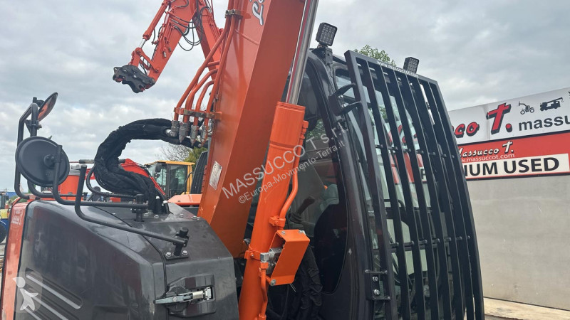 Escavatore Hitachi 6 SLF