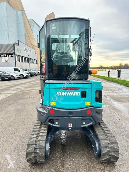 Excavadora Sunward