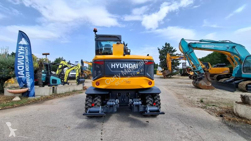 Lopatový nakládač Hyundai