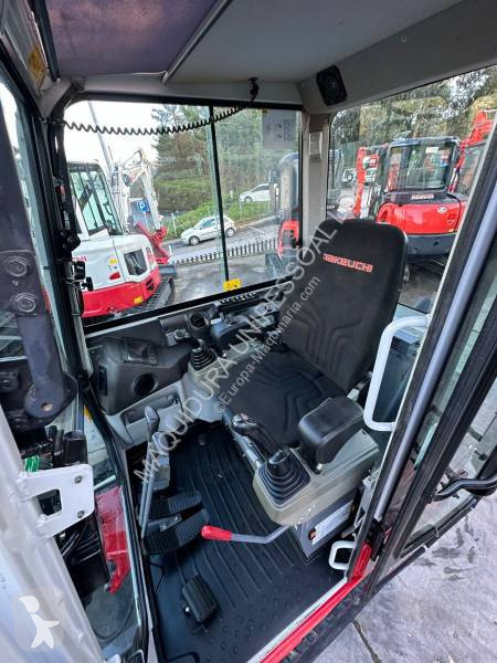 Rýpadlo Takeuchi TB230