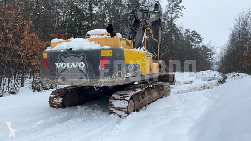 Rýpadlo Volvo NL with 3 excavator buckets