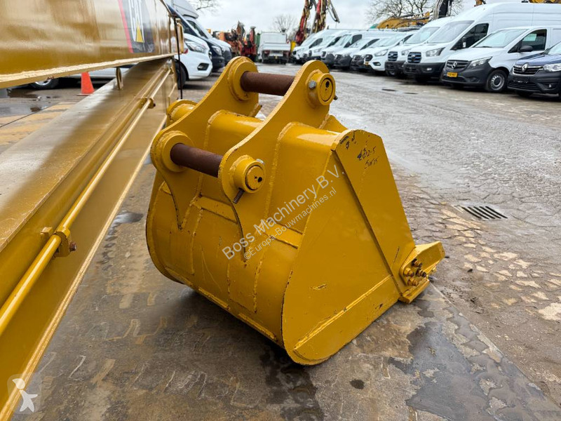 Rýpadlo Caterpillar Long Reach Attachments 18m...