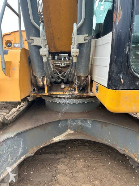 جرافة Liebherr R926LC