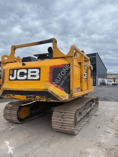 جرافة JCB 220X