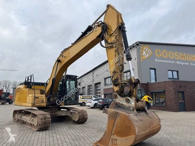 جرافة Caterpillar 326 F LN