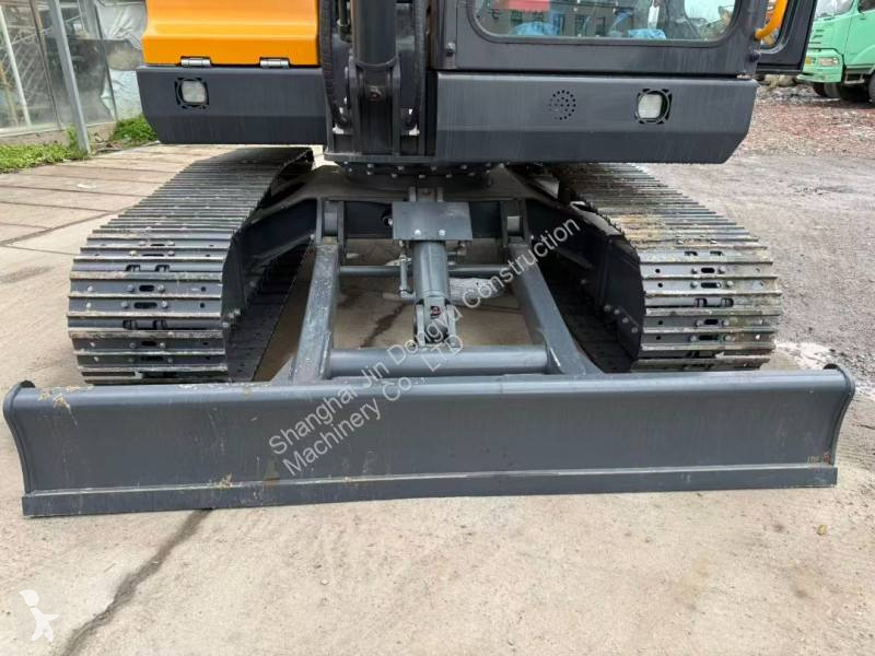 جرافة Hyundai HX60G