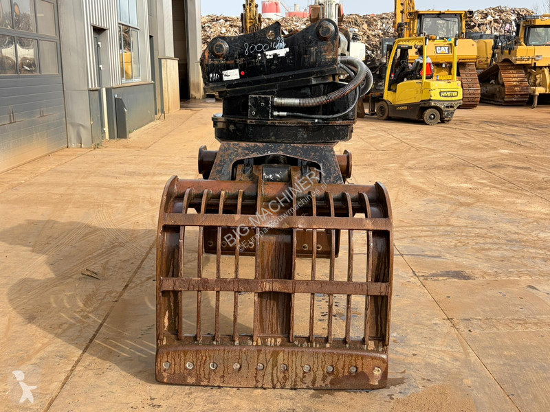 تجهيزات الأشغال العمومية Caterpillar G320B-D...