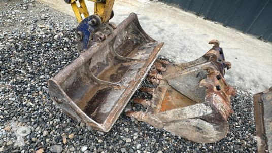 Rýpadlo Komatsu pc26mr-3 à 21 500 € ht