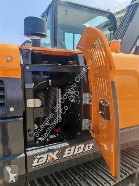 Lopatový nakládač Develon DX80D