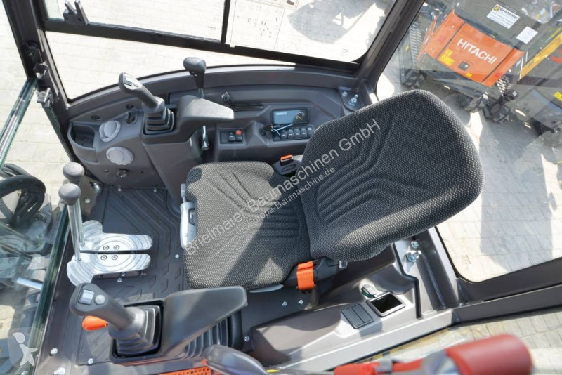 جرافة Volvo ECR D