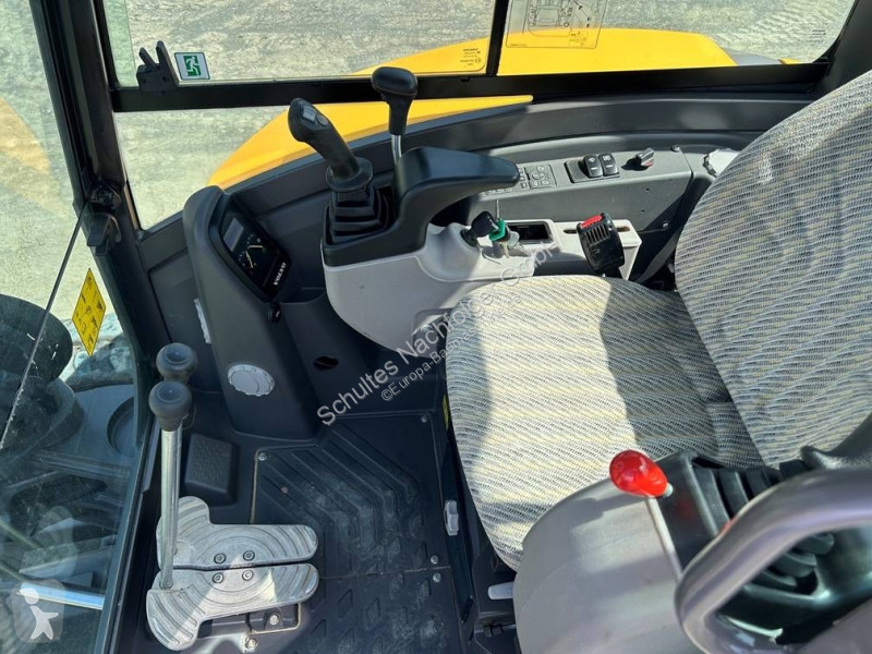 Escavatore Volvo D