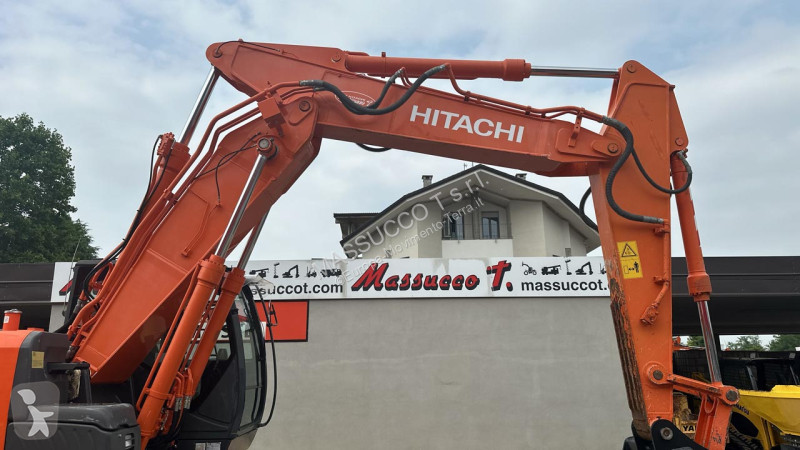 Escavatore Hitachi