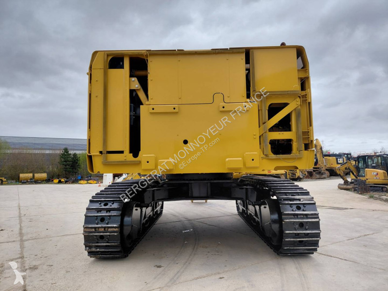 Rýpadlo Caterpillar 390F