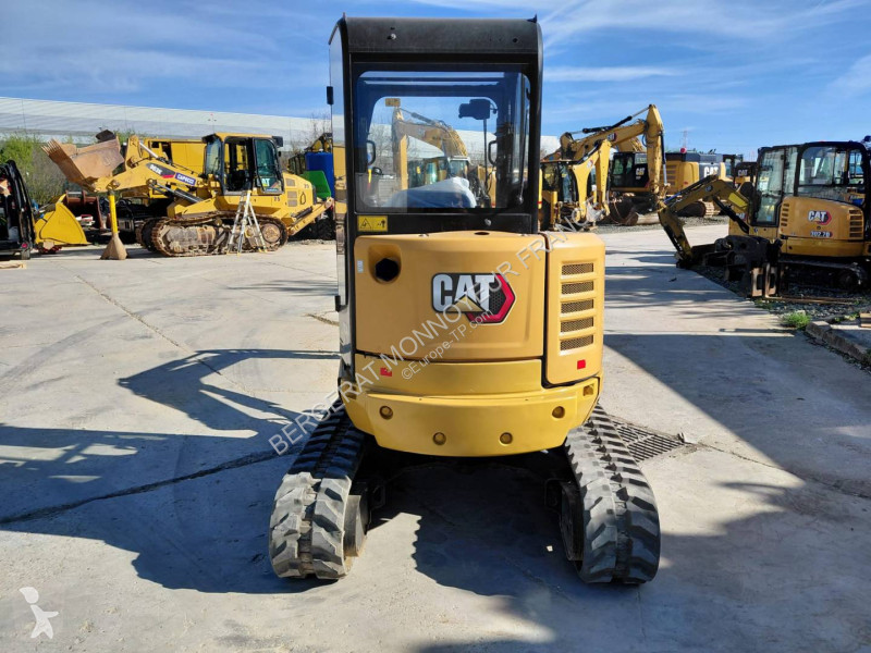 جرافة Caterpillar CR