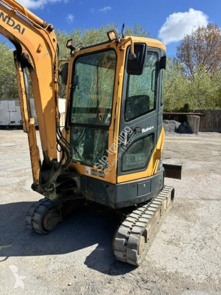 جرافة Hyundai ROBEX 27Z9