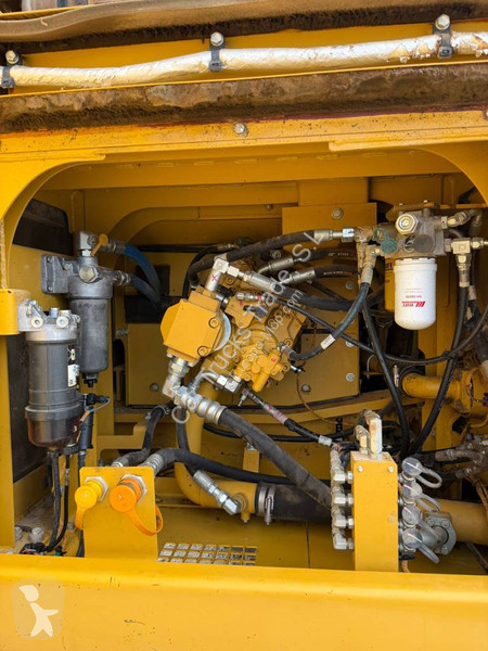 Escavatore Caterpillar