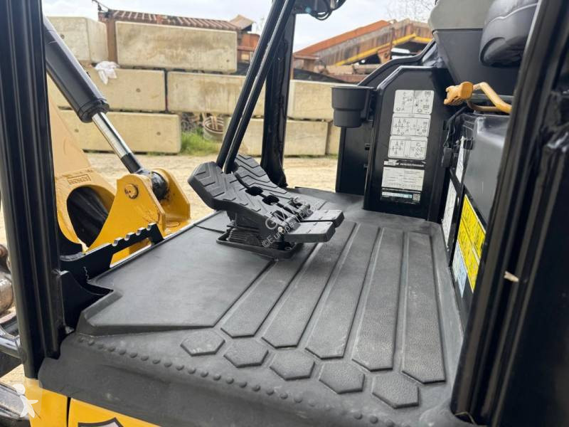 Экскаватор Caterpillar 302