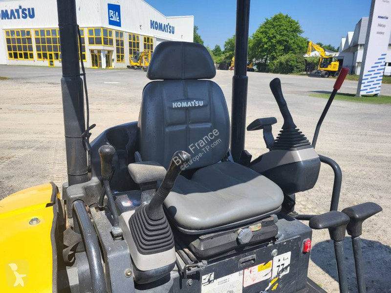 جرافة Komatsu