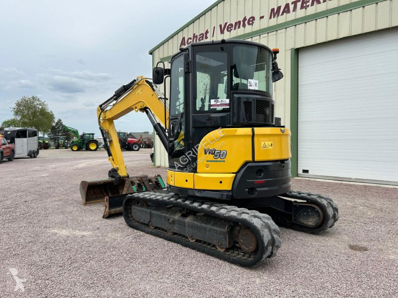 Lopatový nakládač Yanmar