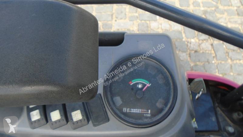 جرافة Yanmar