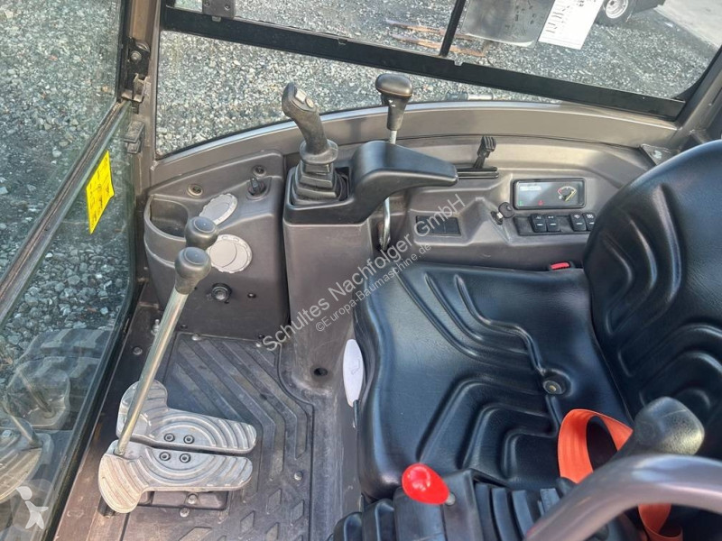 جرافة Volvo EC 18 E