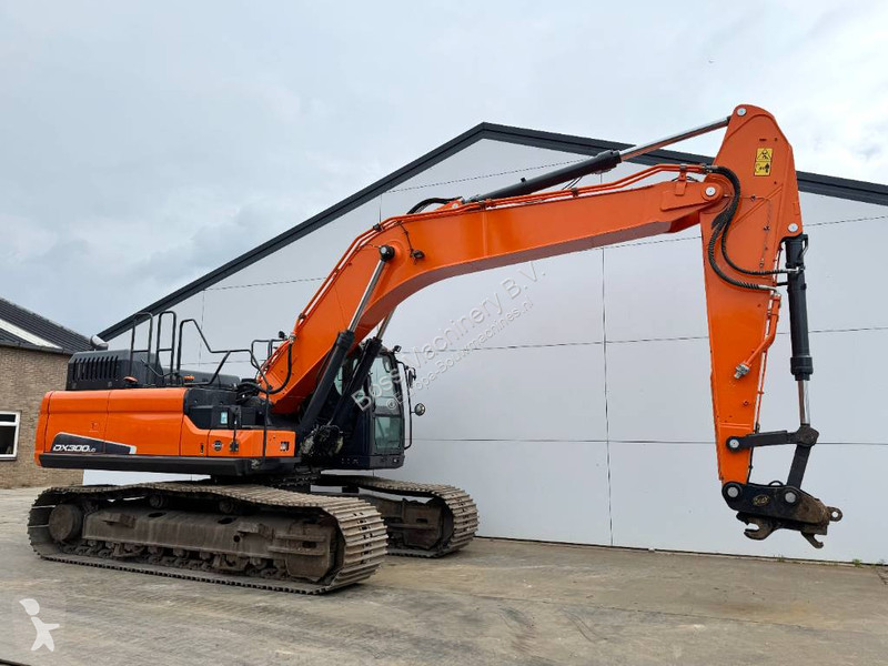 Skovl Doosan 5 - Hammer Lines / Rear + Side Camera