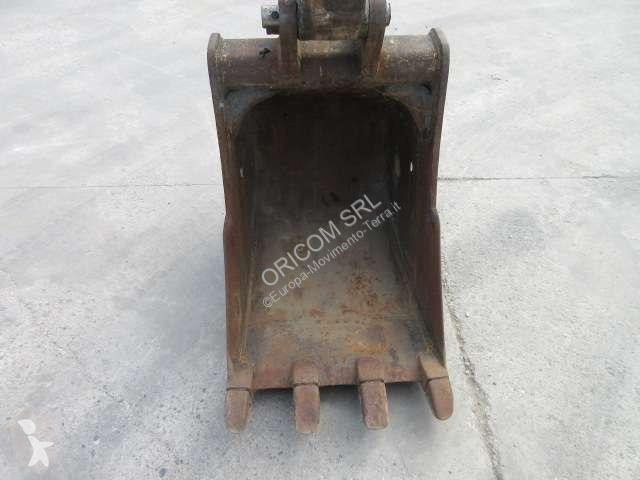 جرافة Komatsu R