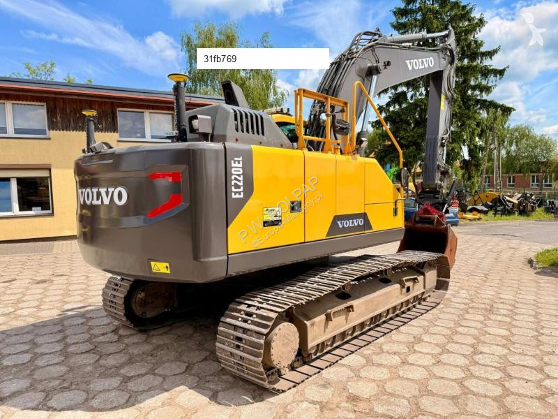 جرافة Volvo EC220EL