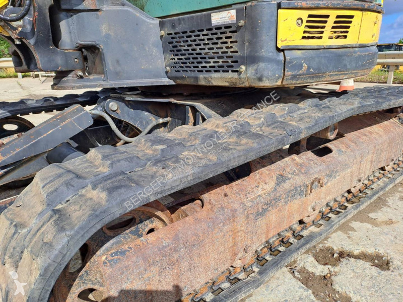 جرافة Yanmar VIO50