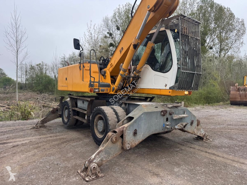 جرافة Liebherr A904C