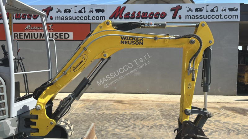 جرافة Wacker Neuson