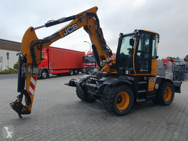 جرافة JCB 110W / Pratzen / nur 572h! / 2023