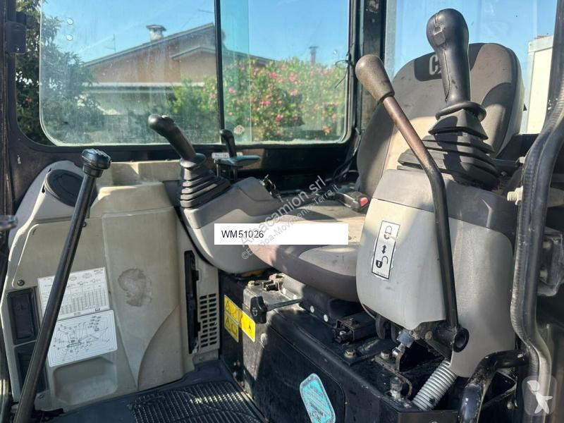 Экскаватор Caterpillar 305C