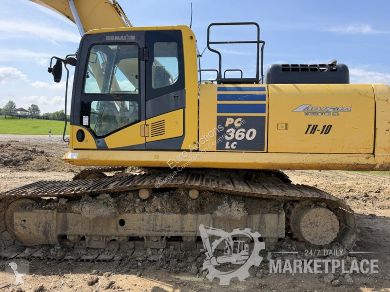 Екскаватор Komatsu