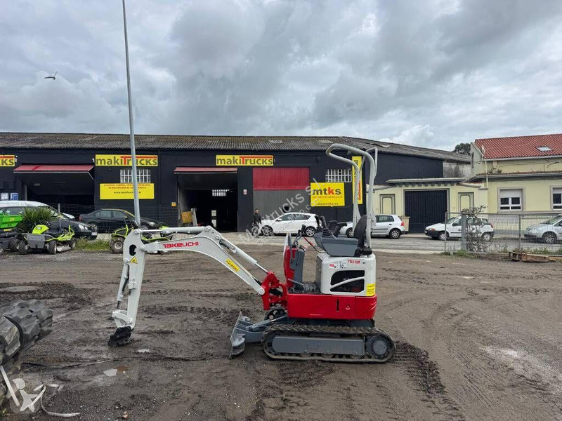 Rýpadlo Takeuchi TB210R