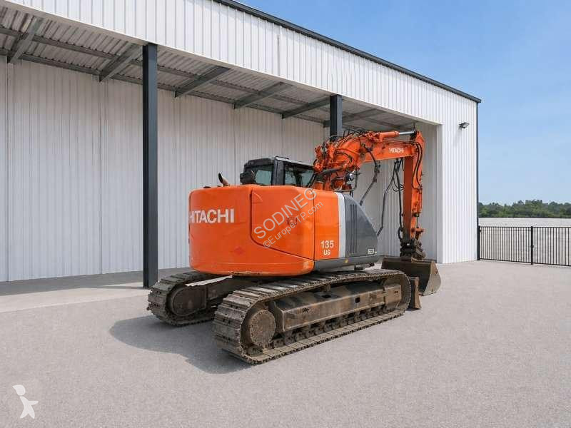 جرافة Hitachi ZX135 US3