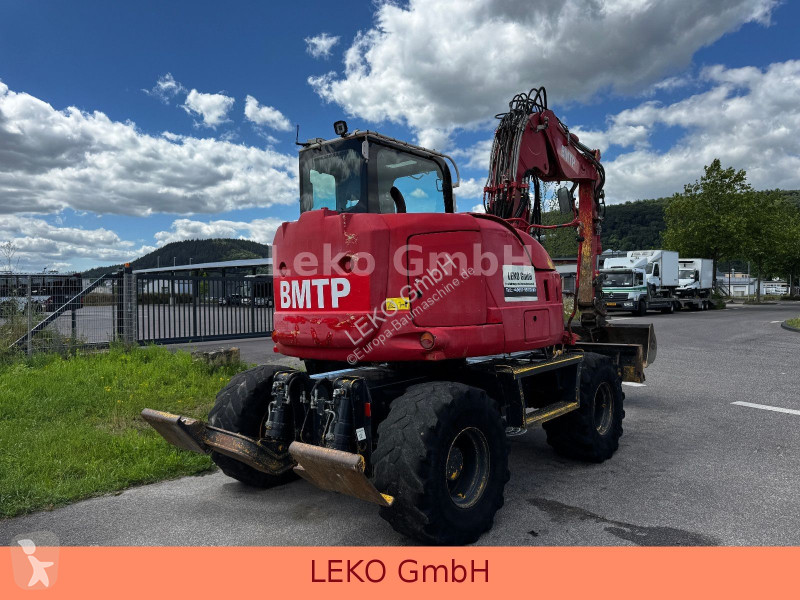 Rýpadlo Komatsu PW118MR-8 Mit Drei Löffeln