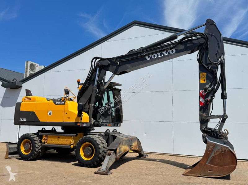 جرافة Volvo - German Machine / Triple Boom