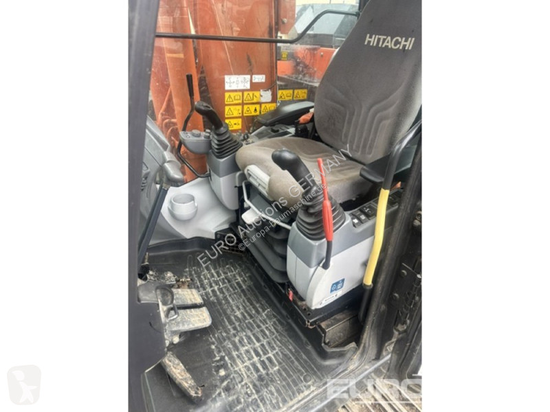 جرافة Hitachi