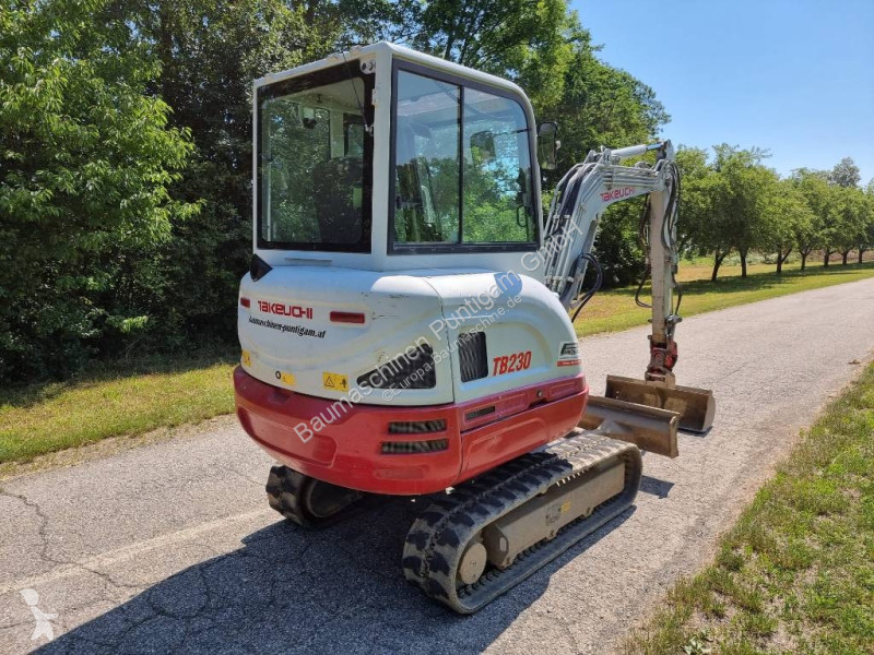 Экскаватор Takeuchi 230