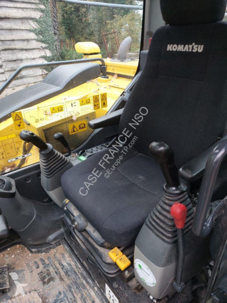جرافة Komatsu MR11 EO